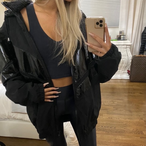 TOPSHOP Black Patent Windbreaker Coat Sherpa Lined Size Small - Picture 6 of 11